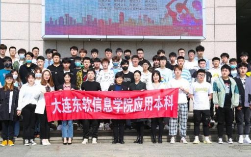 今日千里求学,只愿来日鹏程万里